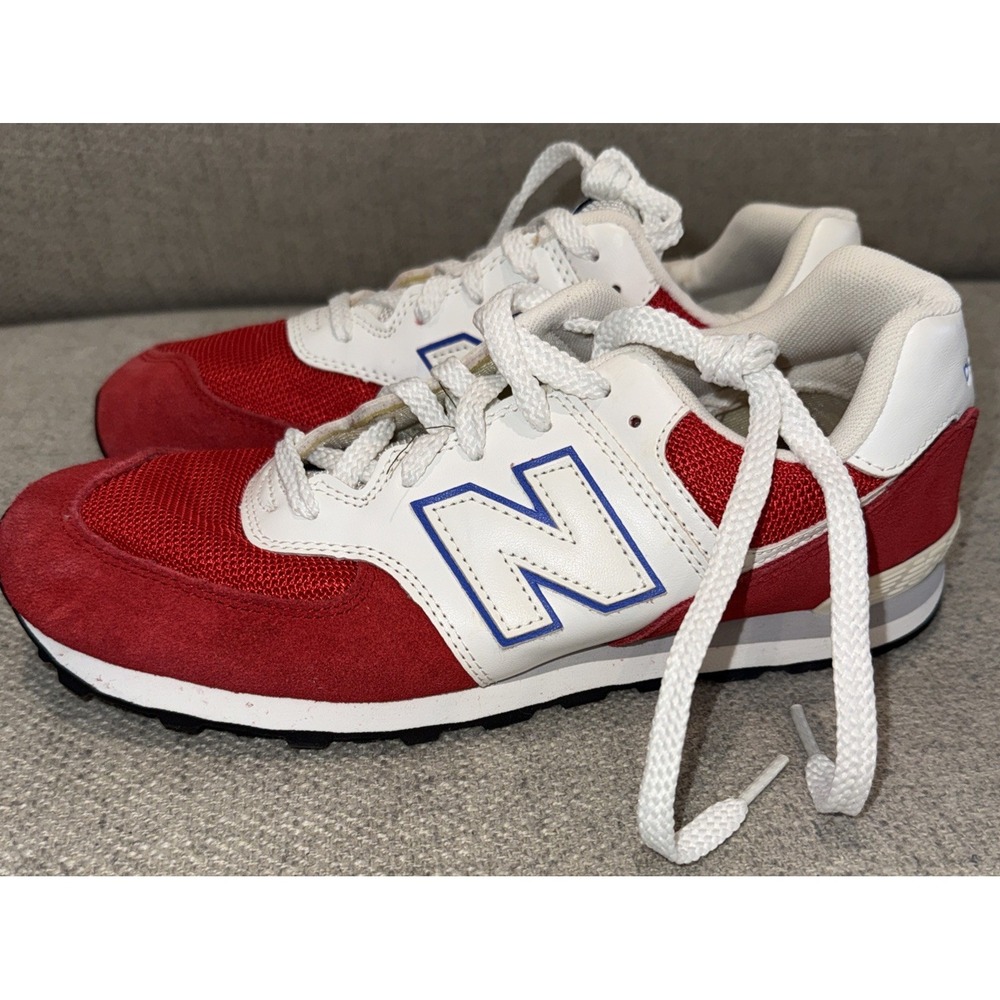 New Balance 574‎ Red White size 7. GC574RW1
